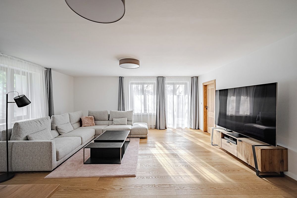 Prodej vily 500 m², pozemek 3222 m² – fotografie 4