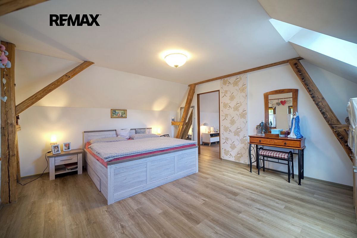 Prodej rodinného domu 122 m², pozemek 675 m² – fotografie 5