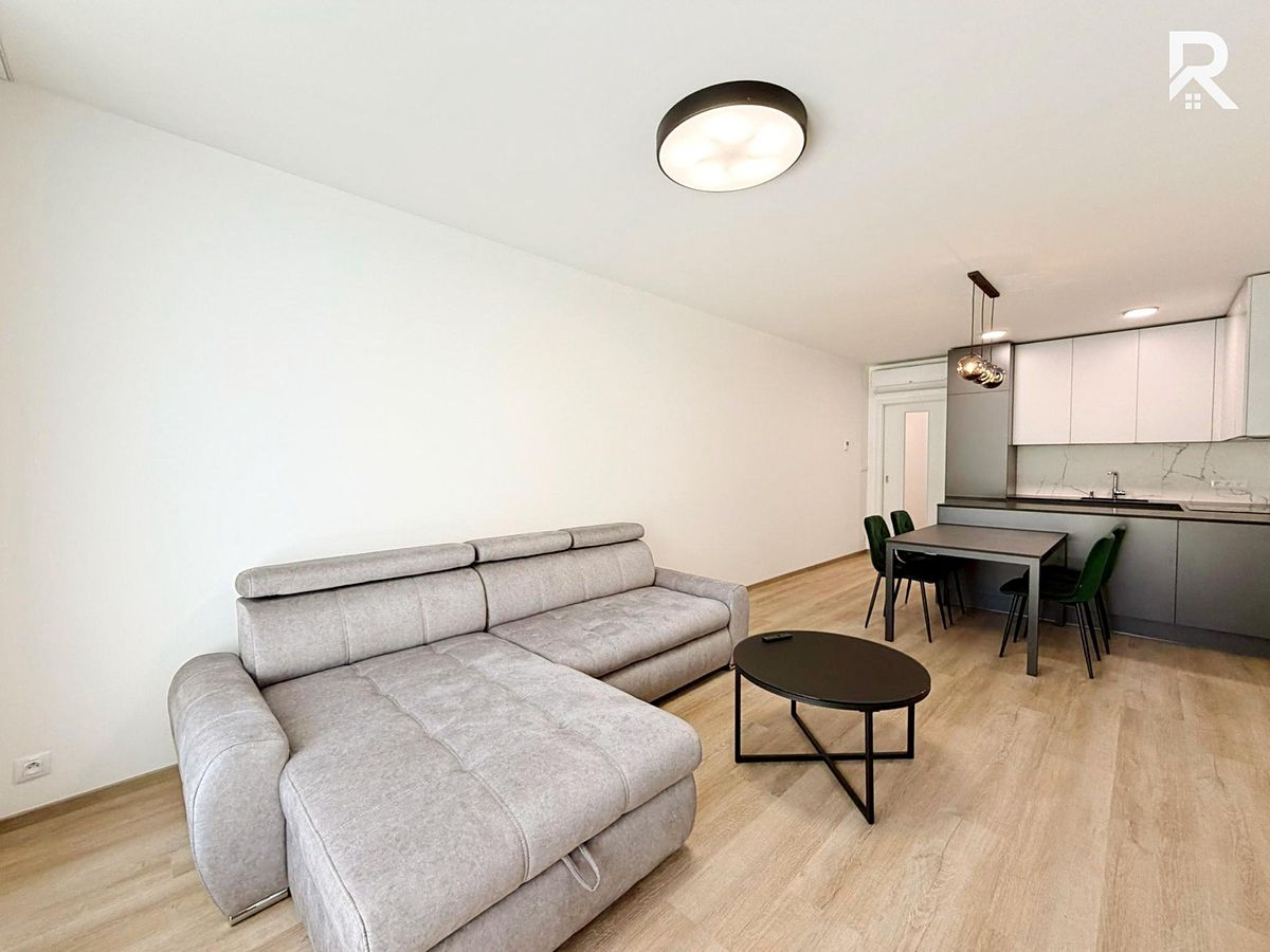Pronájem bytu 3+kk 79 m² – fotografie 4