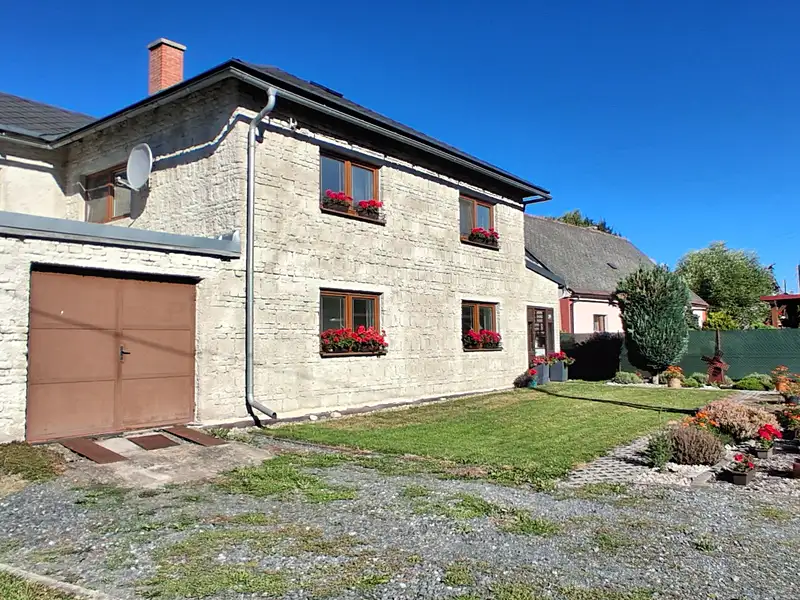 Prodej rodinného domu 255 m², pozemek 1087 m², Červená Voda – náhled fotky 2