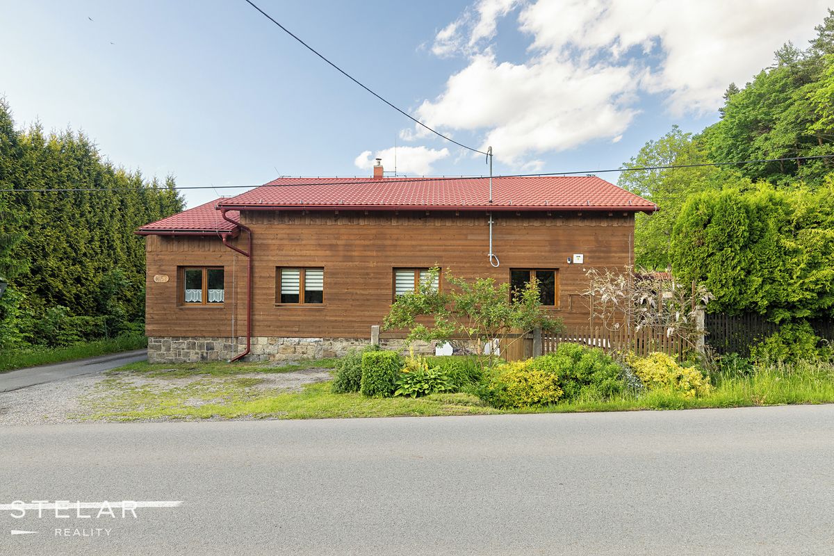 Prodej rodinného domu 300 m², pozemek 1000 m²