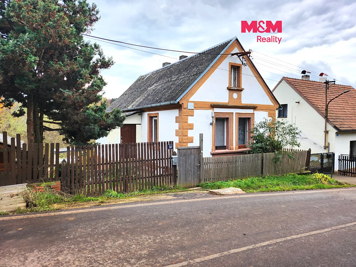 Prodej rodinného domu 90 m², pozemek 1297 m²