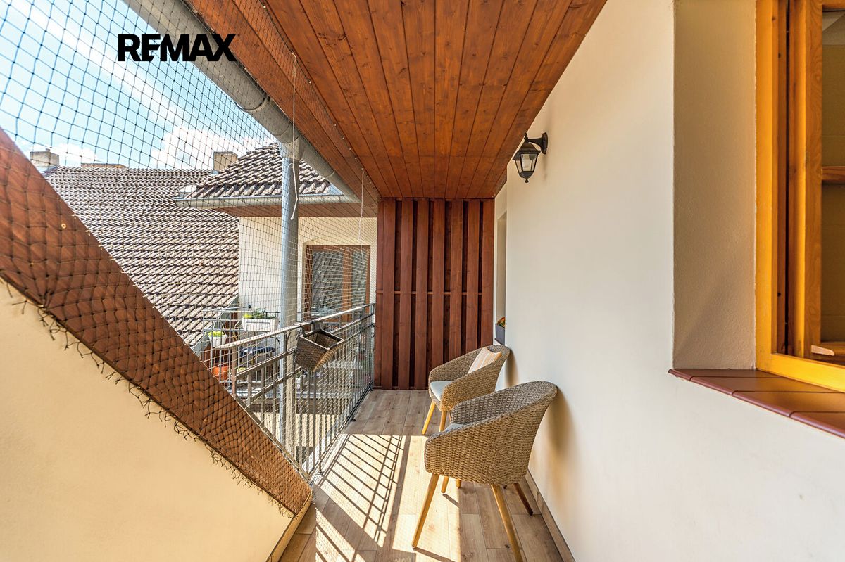 Prodej rodinného domu 642 m², pozemek 480 m² – fotografie 2