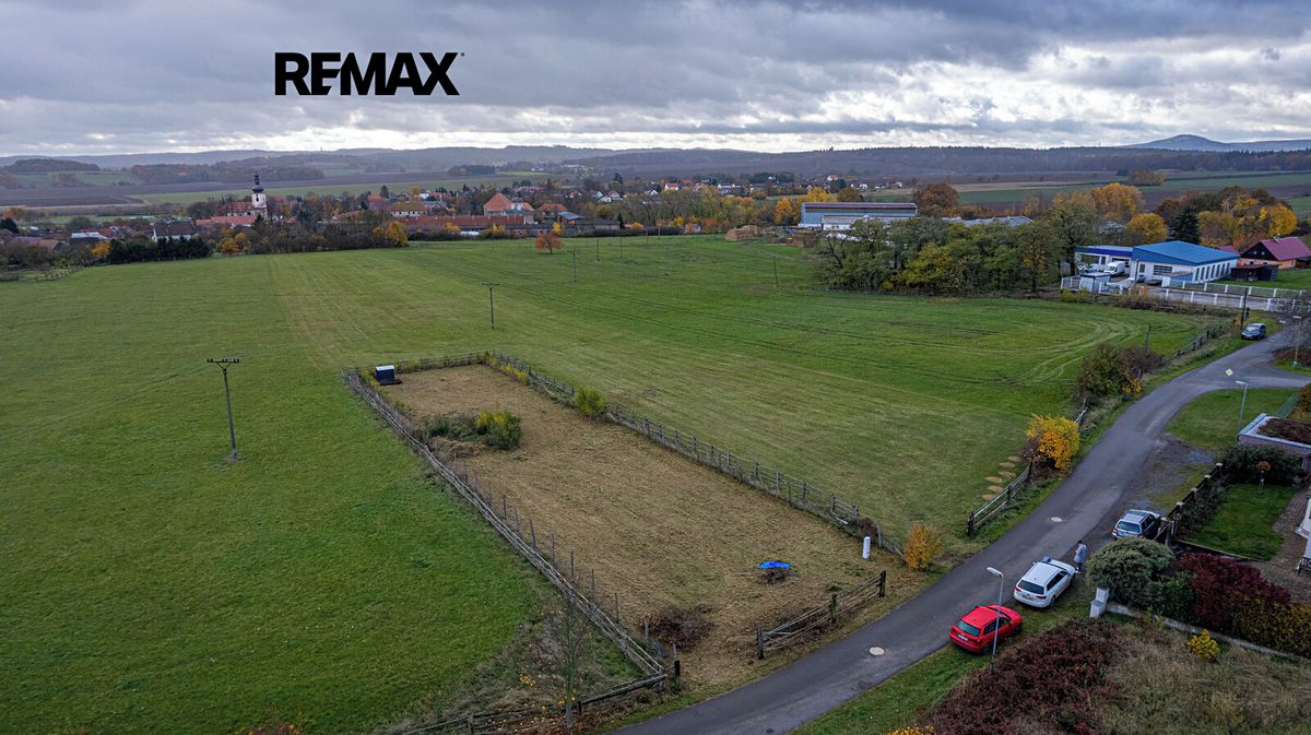 Prodej stavebního pozemku 1487 m² – fotografie 3