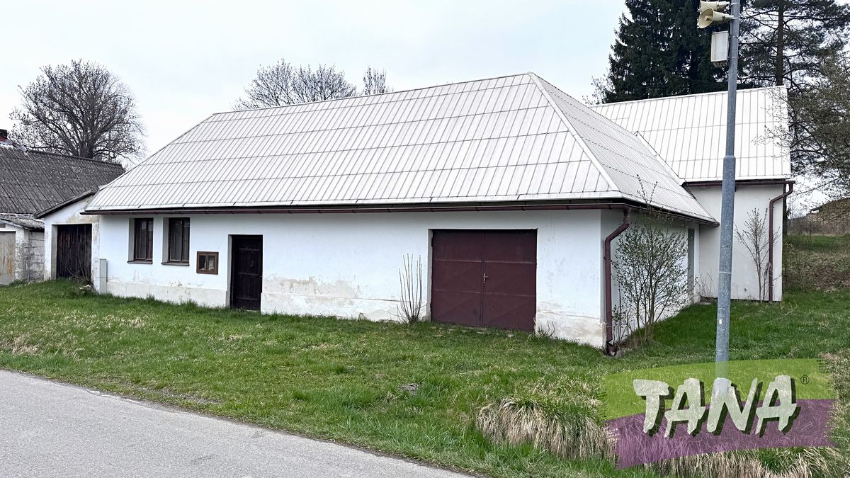Prodej rodinného domu 250 m², pozemek 580 m² – fotografie 3