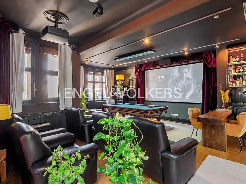 Pronájem bytu 5+kk 600 m², Praha – náhled fotky 1