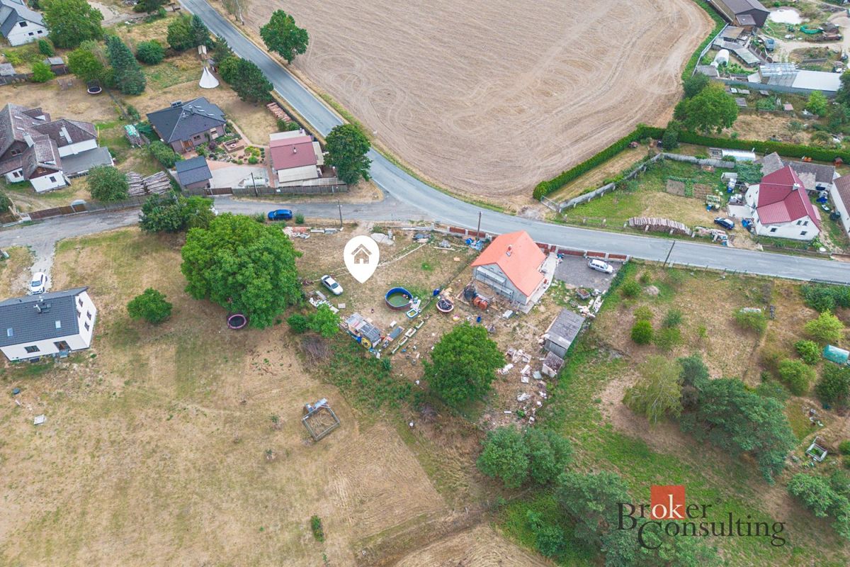 Prodej stavebního pozemku 906 m² – fotografie 5