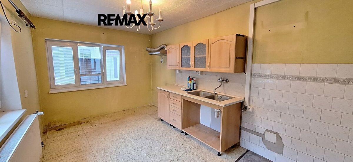 Prodej rodinného domu 81 m², pozemek 951 m² – fotografie 5