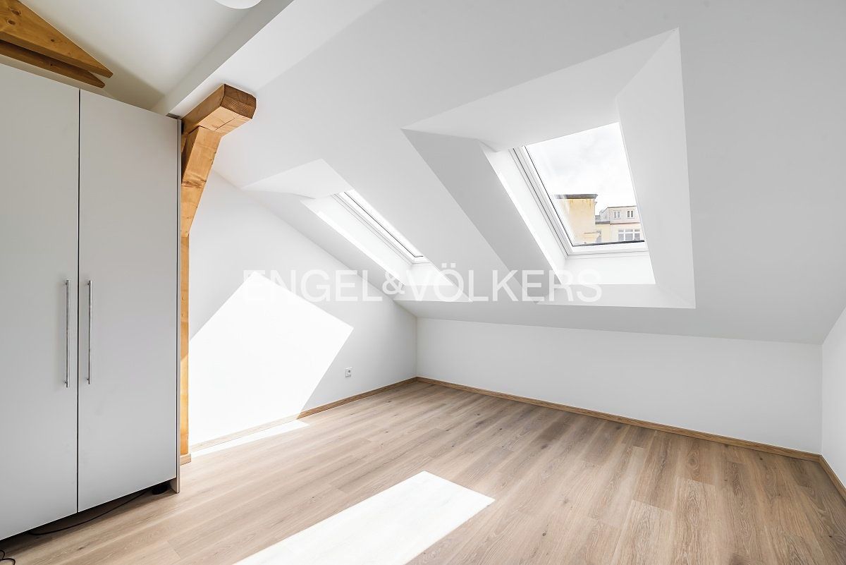 Pronájem bytu 3+kk 91 m² – fotografie 3