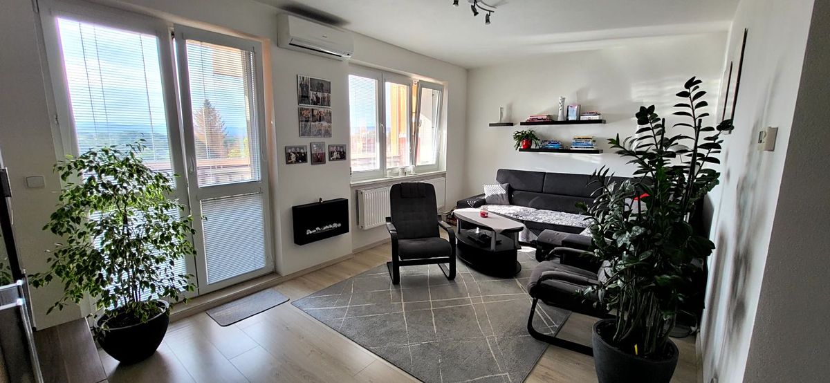 Pronájem bytu 3+1 90 m² – fotografie 4