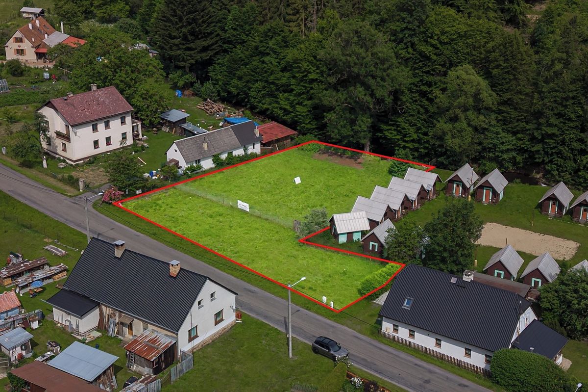 Prodej stavebního pozemku 1399 m²