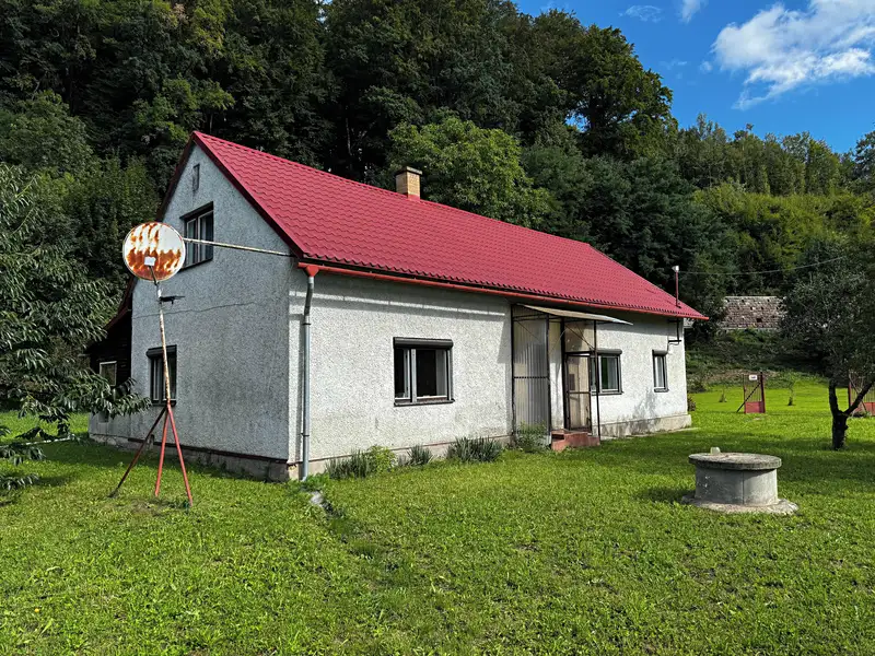 Prodej rodinného domu 112 m², pozemek 6431 m², Mikulovice – náhled fotky 1