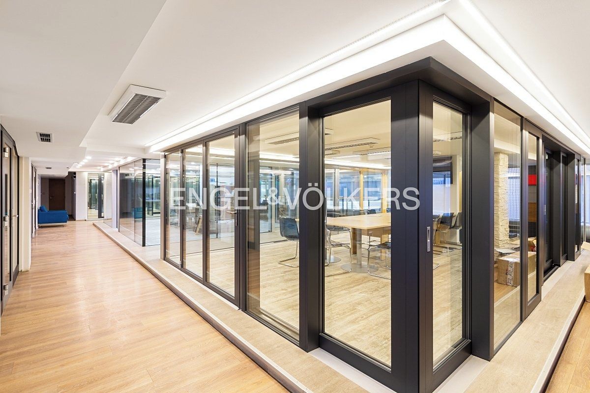 Pronájem obchodního prostoru 1520 m² – fotografie 3