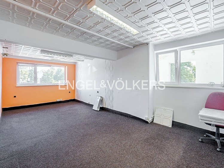 Комерційне приміщення в оренду, 5 500 м² (12 з 17)