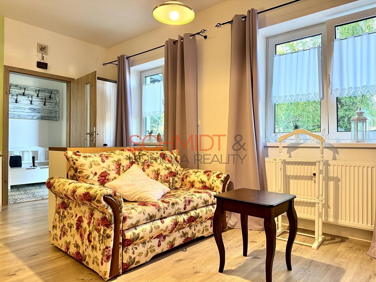 Pronájem bytu 1+kk 39 m² – fotografie 3