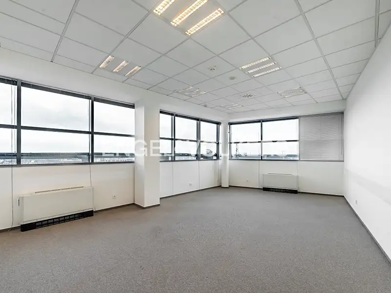 Pronájem kanceláře 504 m², Praha – náhled fotky 3