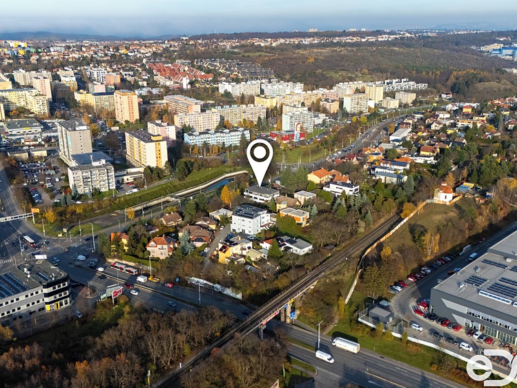 Квартира 3+kk на продаж, 97 м² (24 з 27)