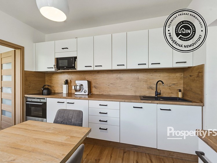 Prodej bytu 3+1, 65 m² (1 z 26)