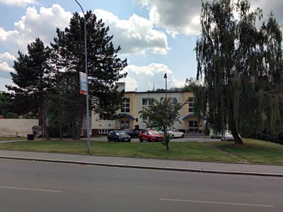 Prodej komerční nemovitosti 1360 m²