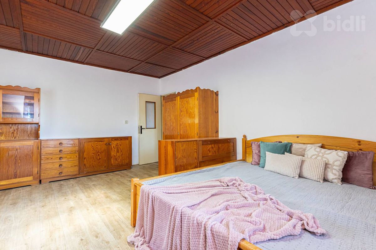 Prodej rodinného domu 130 m², pozemek 938 m² – fotografie 3
