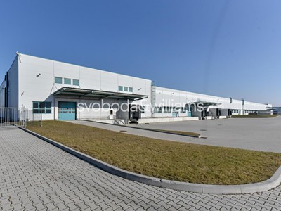 Pronájem komerčního prostoru, 1 000 m² (3 z 10)