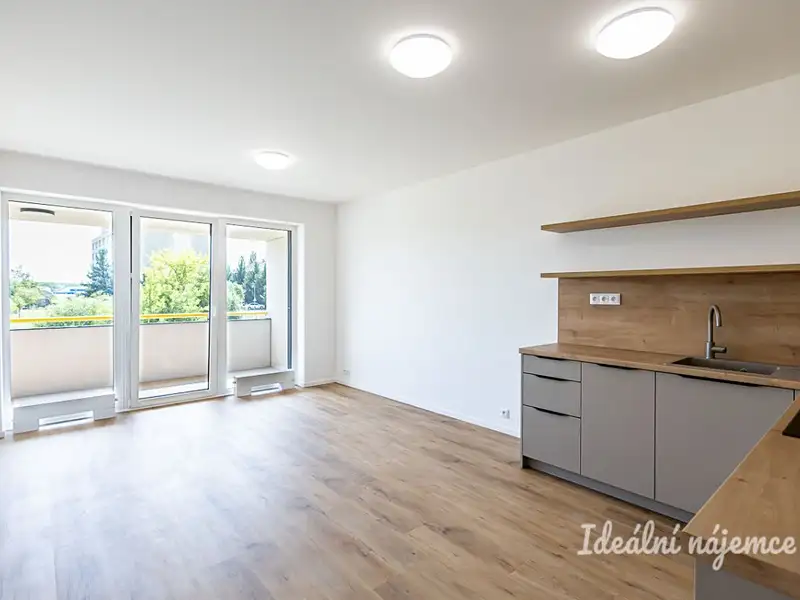 Pronájem bytu 2+kk 52 m², Brandýs nad Labem-Stará Boleslav – náhled fotky 2