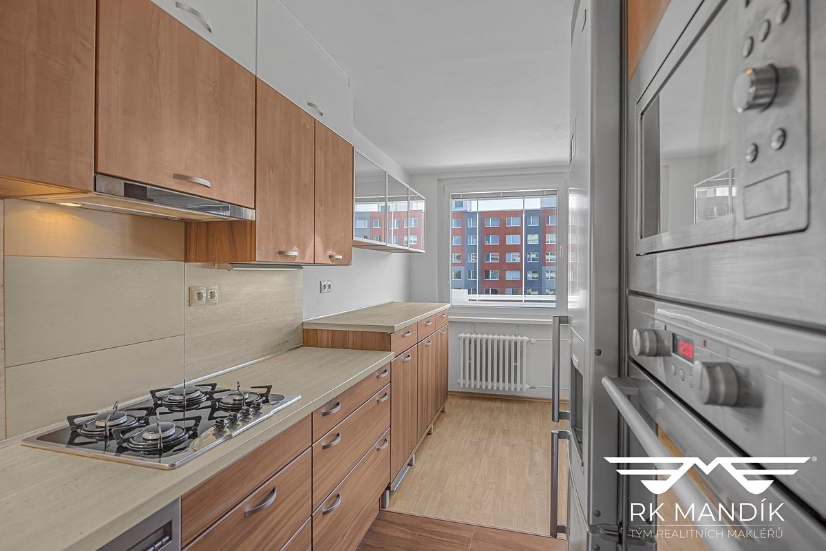 Pronájem bytu 3+kk 70 m² – fotografie 3