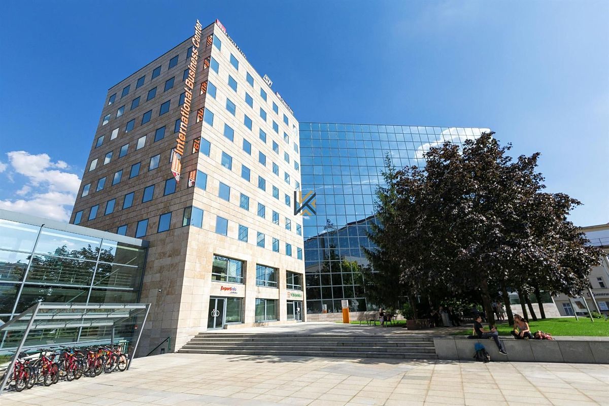 Pronájem kanceláře 160 m² – fotografie 2