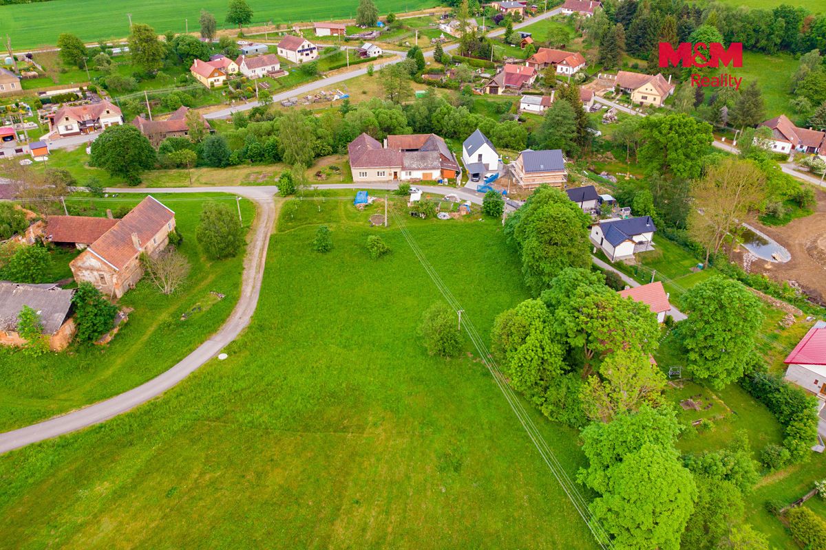 Prodej stavebního pozemku 1438 m² – fotografie 3