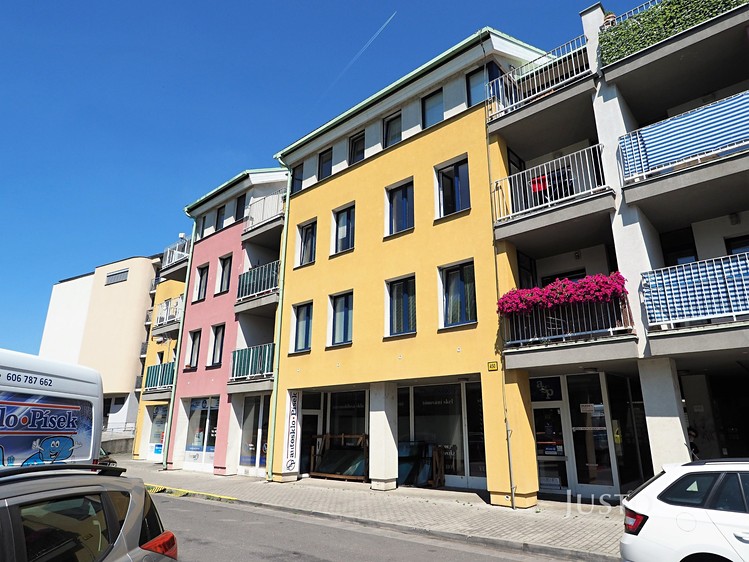 Квартира 3+kk в оренду, 68 м² (23 з 24)
