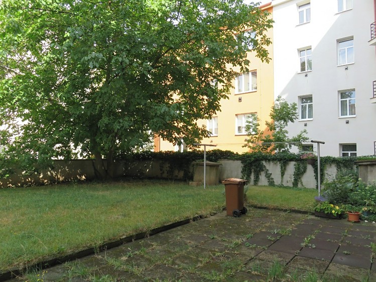 Wohnung 1+1 zum Kauf, 65 m² (2 von 13)