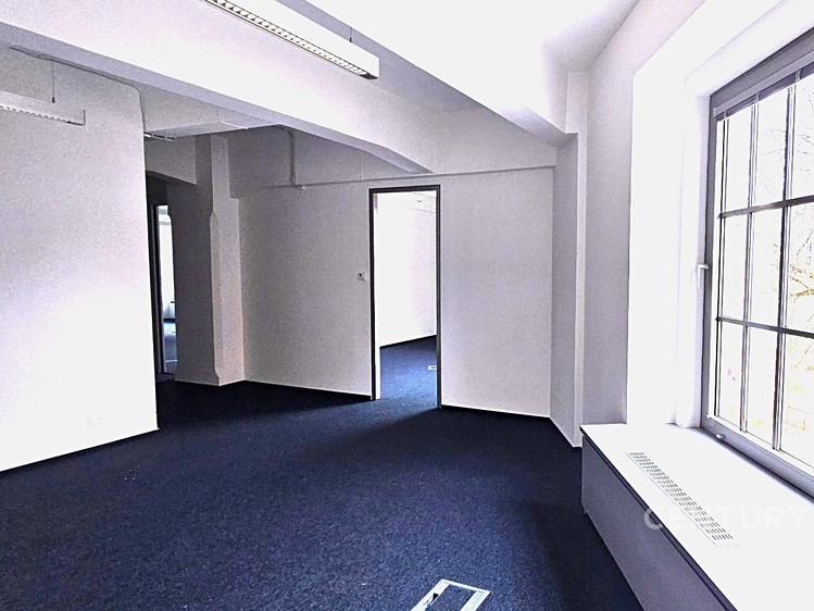 Комерційне приміщення в оренду, 653 м² (4 з 5)