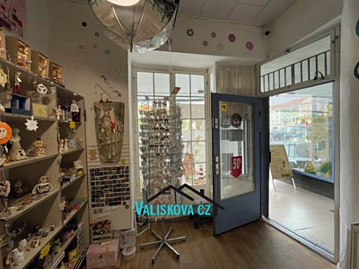Pronájem obchodního prostoru 32 m²