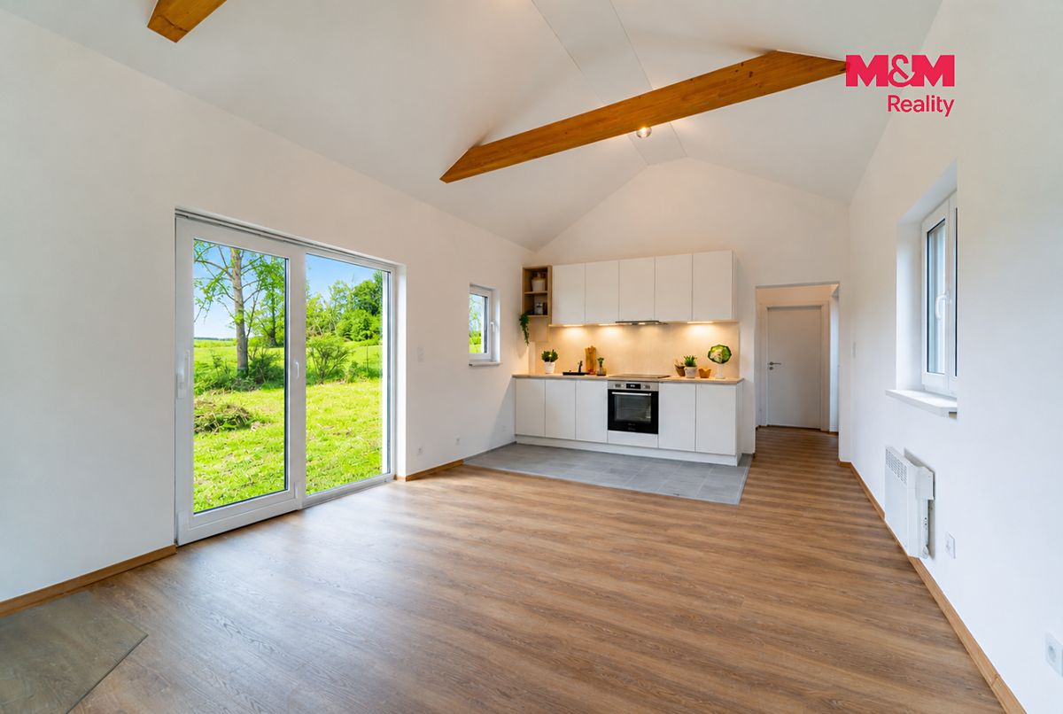 Prodej rodinného domu 40 m², pozemek 896 m² – fotografie 3