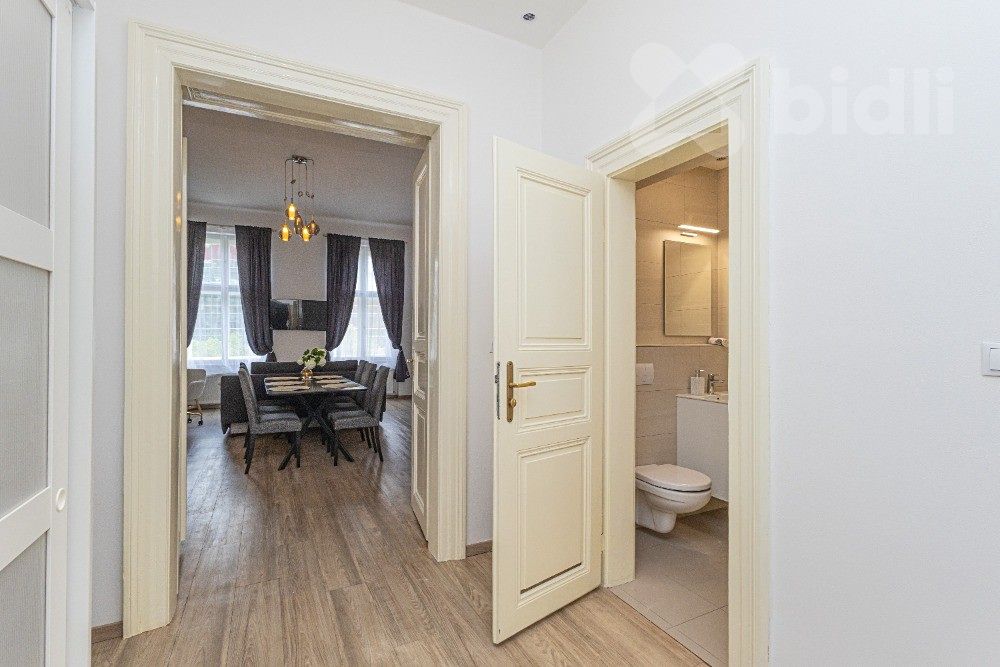 Pronájem bytu 2+kk 80 m² – fotografie 3