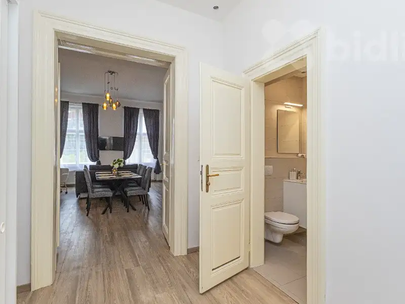 Pronájem bytu 2+kk 80 m², Praha – náhled fotky 3