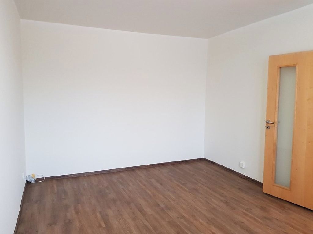 Pronájem bytu 2+1 55 m² – fotografie 5