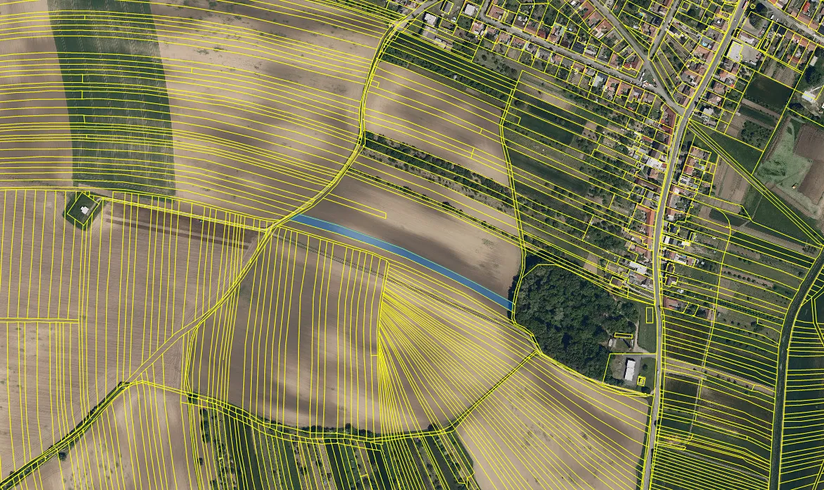 Prodej podílu 1/3 pole 1188 m²