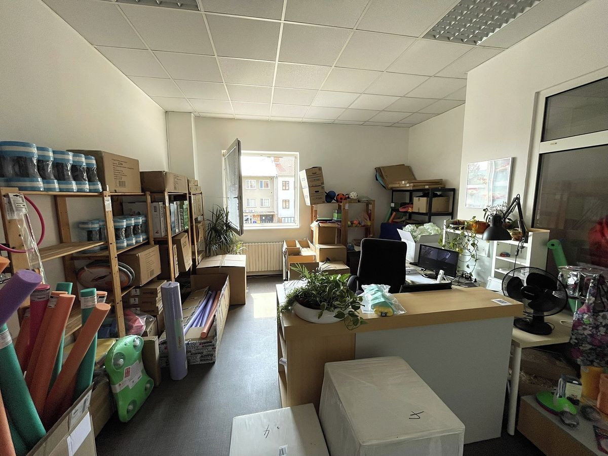 Pronájem kanceláře 224 m² – fotografie 2