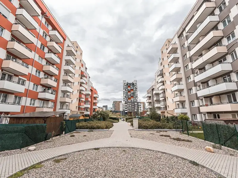 Pronájem bytu 2+kk 48 m², Praha – náhled fotky 1