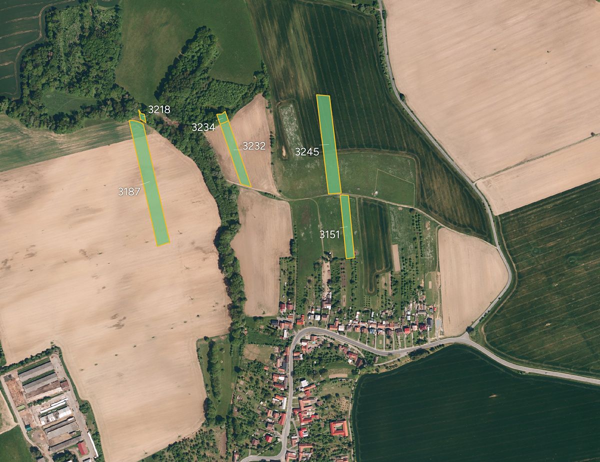 Prodej pole 7122 m²