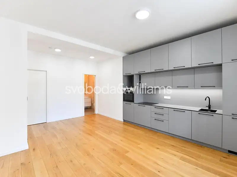 Pronájem bytu 2+kk 46 m², Praha – náhled fotky 2
