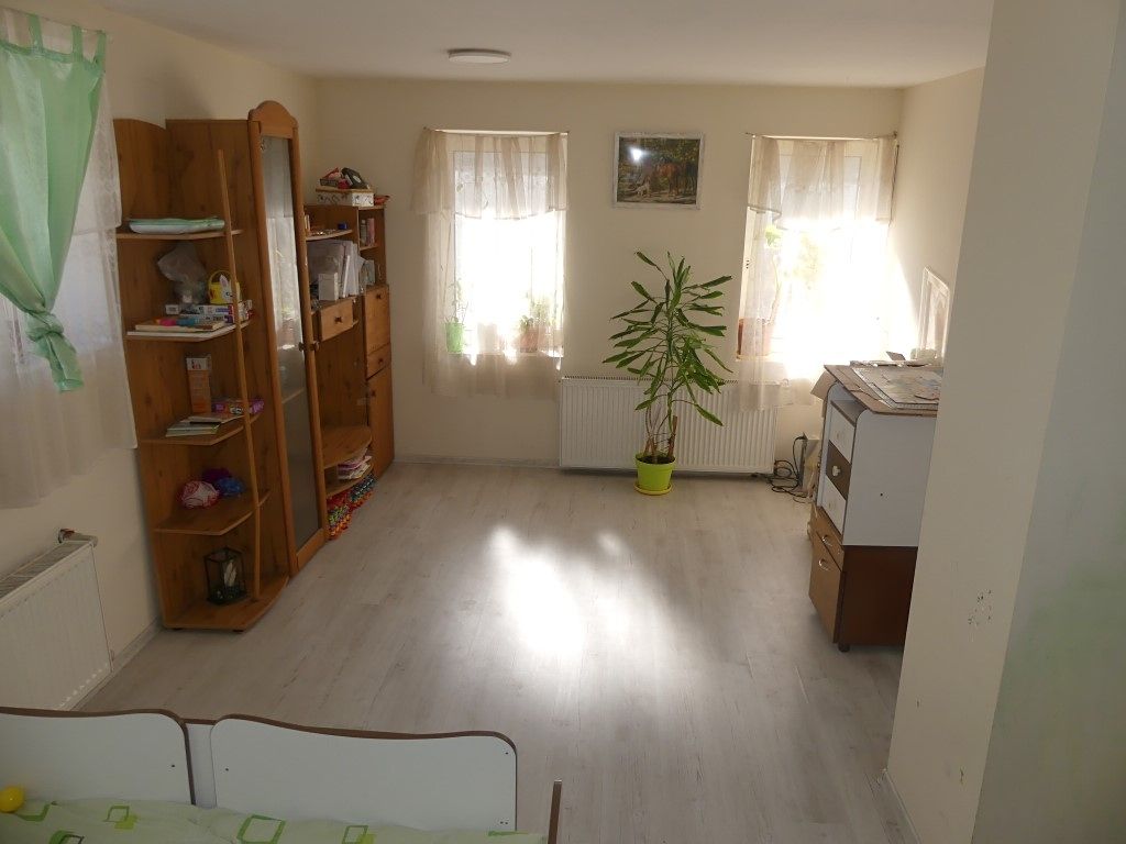 Prodej rodinného domu 314 m², pozemek 347 m² – fotografie 2
