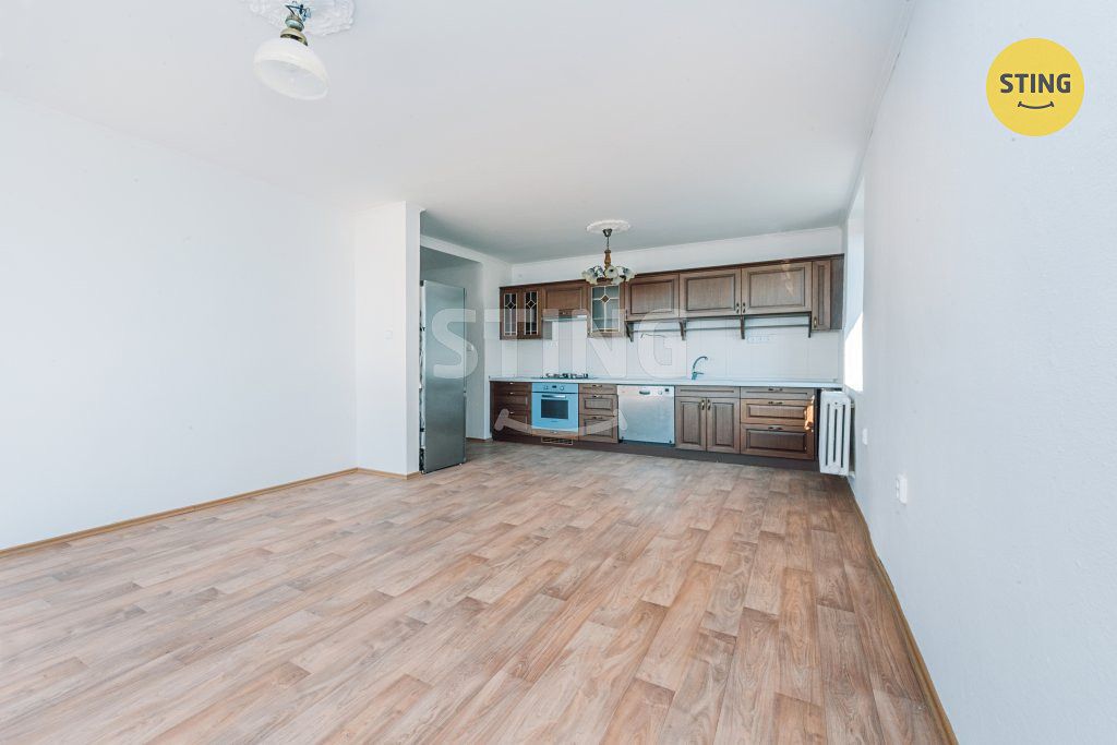 Prodej rodinného domu 140 m², pozemek 777 m² – fotografie 5