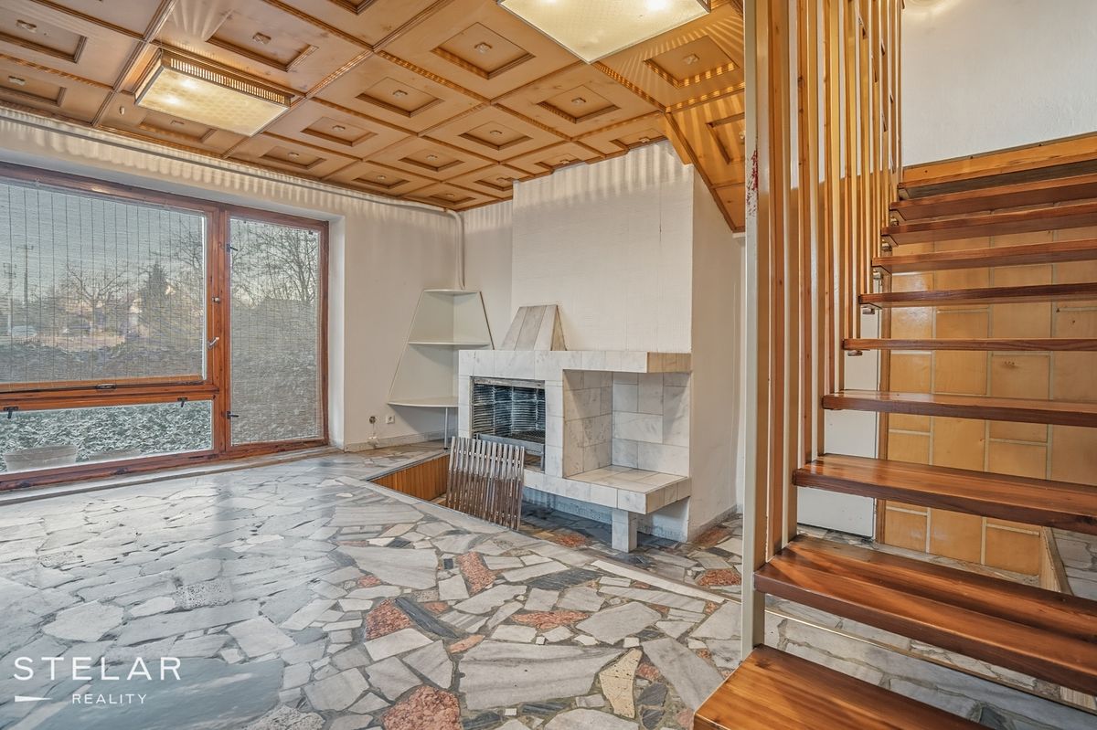 Prodej rodinného domu 216 m², pozemek 2452 m² – fotografie 4