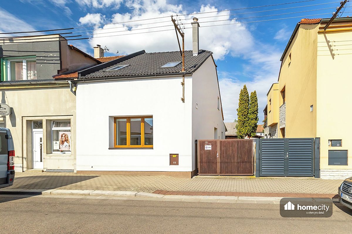 Prodej rodinného domu 108 m², pozemek 299 m²