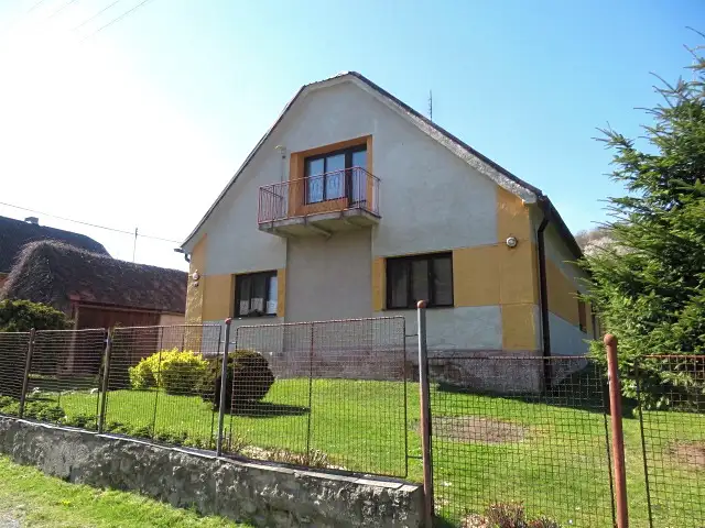 Prodej rodinného domu 160 m², pozemek 1583 m², Lichnov – náhled fotky 3