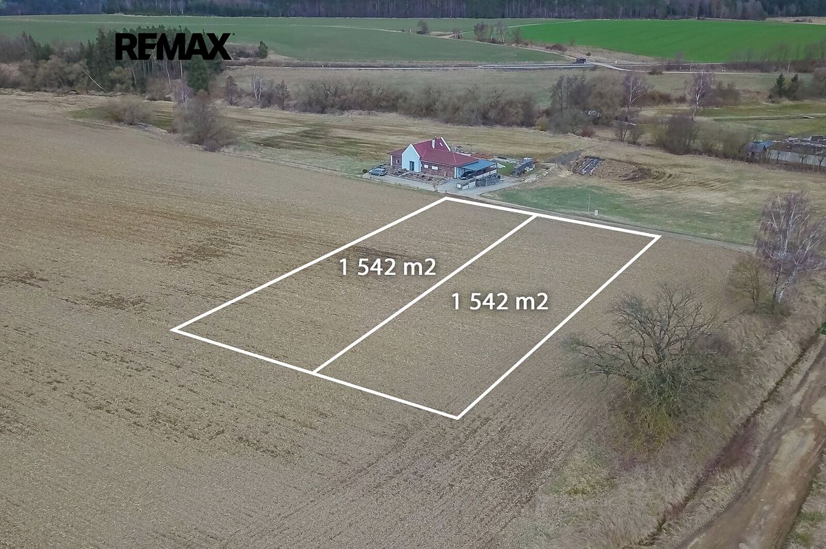 Prodej stavebního pozemku 1542 m² – fotografie 2