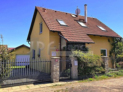 Prodej  rodinného domu 100 m², pozemek 897 m²