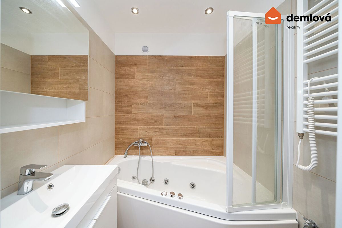 Pronájem bytu 2+1 58 m² – fotografie 2